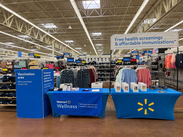 Total 72+ imagen walmart steelyard cleveland ohio Viaterra.mx