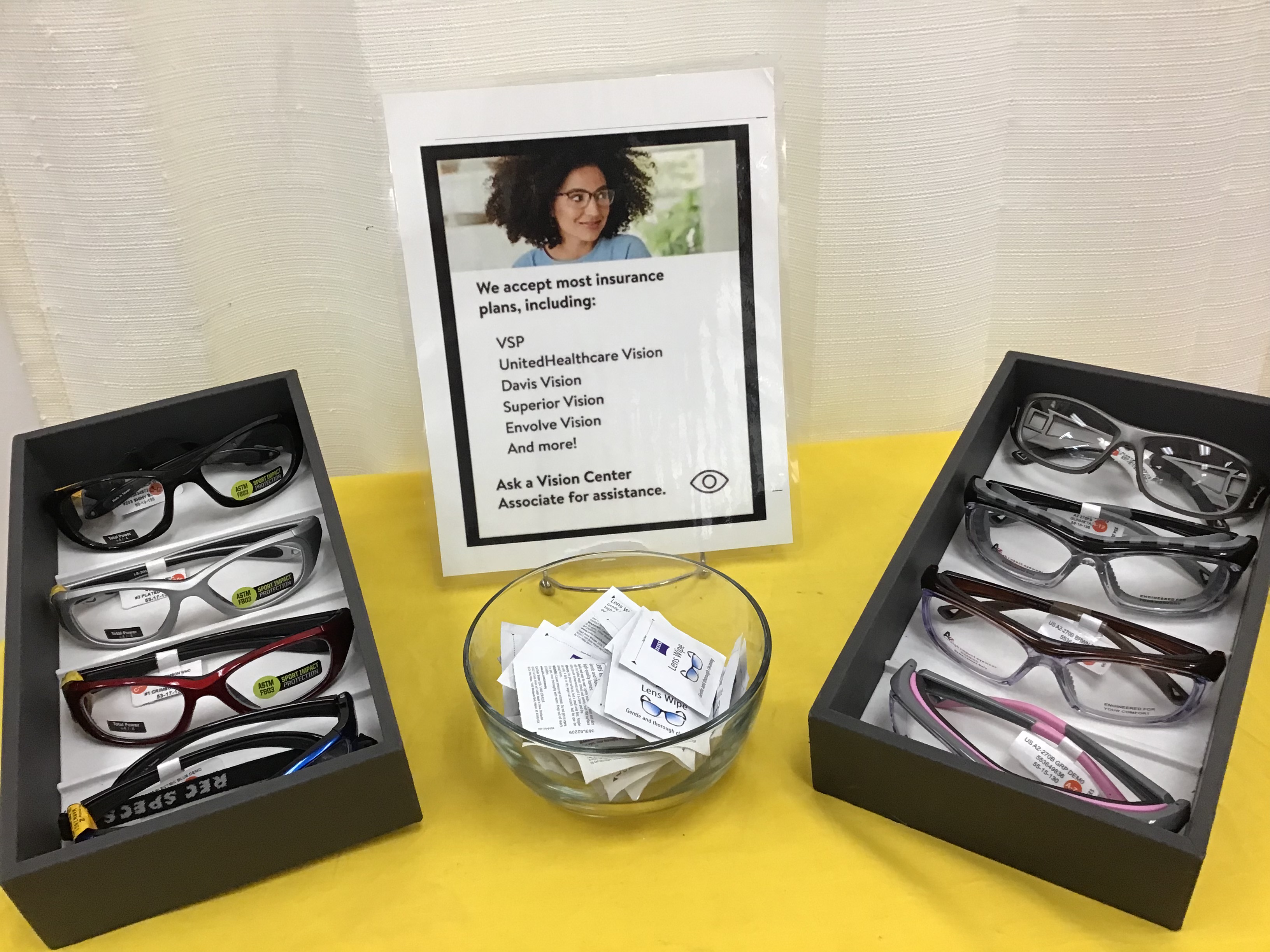 Descubrir 38+ imagen walmart dennery road vision center